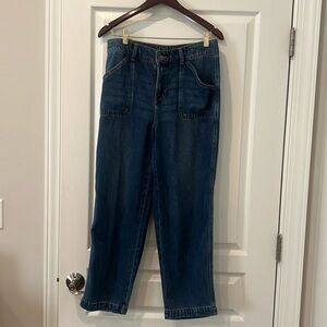 Lightweight on trend jeans- new without tags.